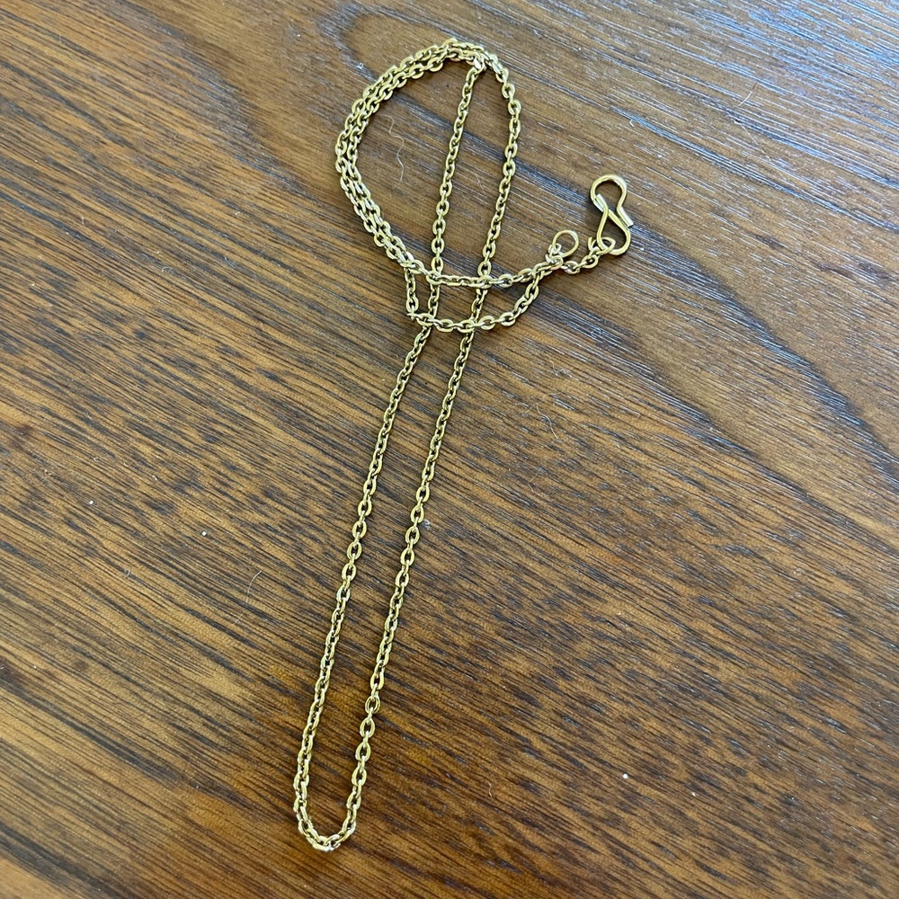 Small Chain Necklace - Picture 3 of 4